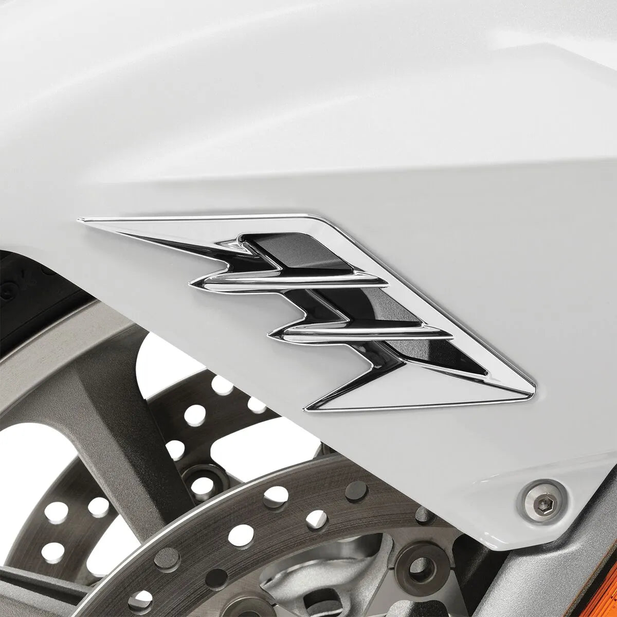 Show Chrome Fender Accent Dekor & styling delar - PE14050306 bild 2 PMIMAGE:08F7AAE03293CE7570FE