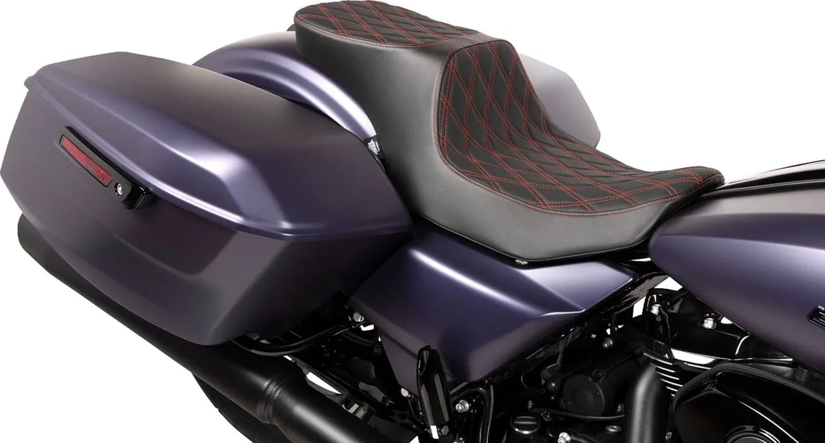 Drag Specialties Seats Extended Reach Predator III Seat Sadlar Harley Touring - PE08011950 bild 2 PMIMAGE:7BF4164BF732D3FBAFC9