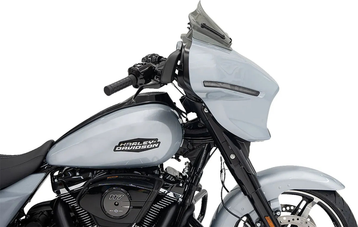 Klock Werks Flare® Windshield OEM Harley - PE23100860 bild 2 PMIMAGE:78B74397F42E56DE87CD