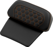 Saddlemen Honeycomb Chopped Tour Pak Pad Ryggstöd för sadlar - PE08220600 bild 1 PMIMAGE:21BCB6C60B0A6B1DA4BC