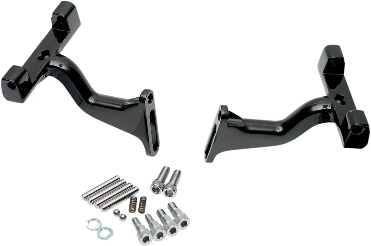 Drag Specialties Passenger Floorboard Mounts for Dressers Fotplattor & delar - PE16210395 bild 1 PMIMAGE:62519409CB7291FB521D