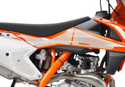 ONEDESIGN Sidotankskydd för SX125-450 - PE43010673 bild 1 PMIMAGE:68AA1251BC389D6A70FA