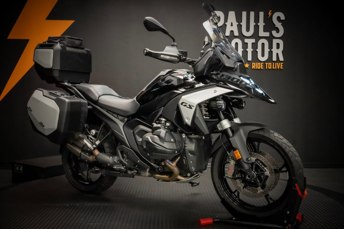 BMW R 1300 GS Triple Black "Akrapovic" UJF09A – bild 1