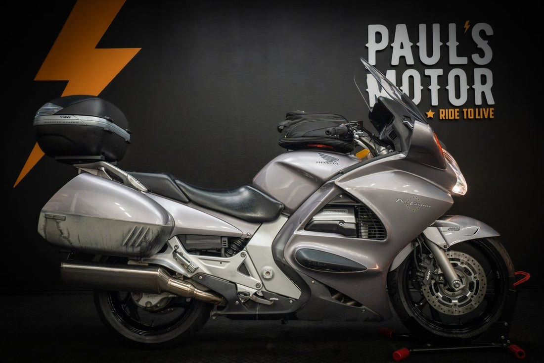 Honda ST1300 2002 TLB882 – bild 1