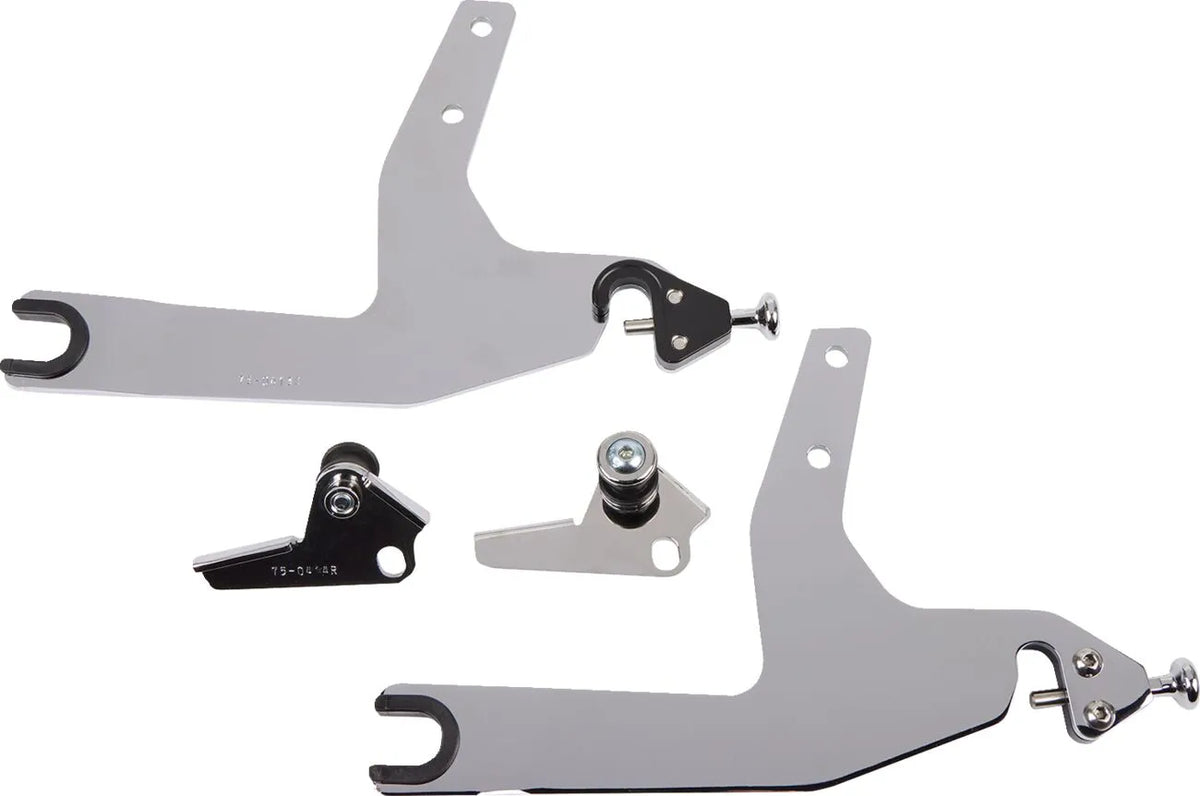 Cobra Detachable Backrest Kit Sissybars - PE15010569 bild 2 PMIMAGE:33949EA0CC272A0F2BA7