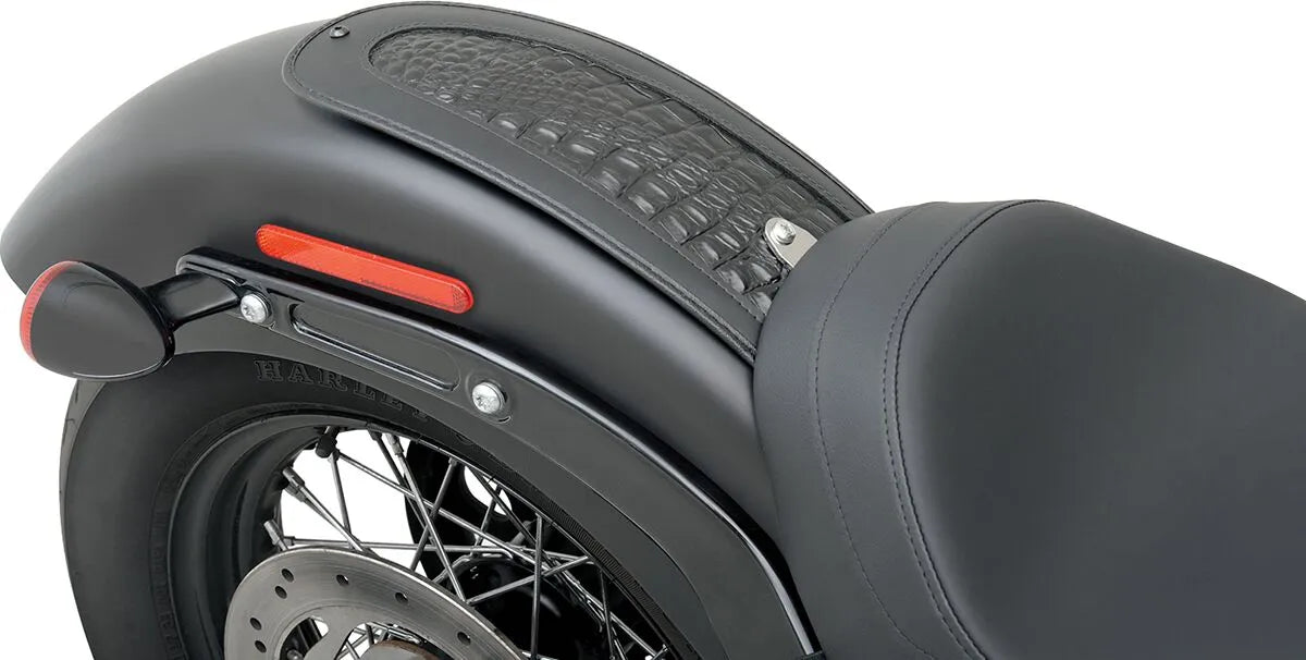 Drag Specialties Seats Fender Skin Dekor & styling delar - PE14050280 bild 2 PMIMAGE:7A372FD4D1A5837266CE