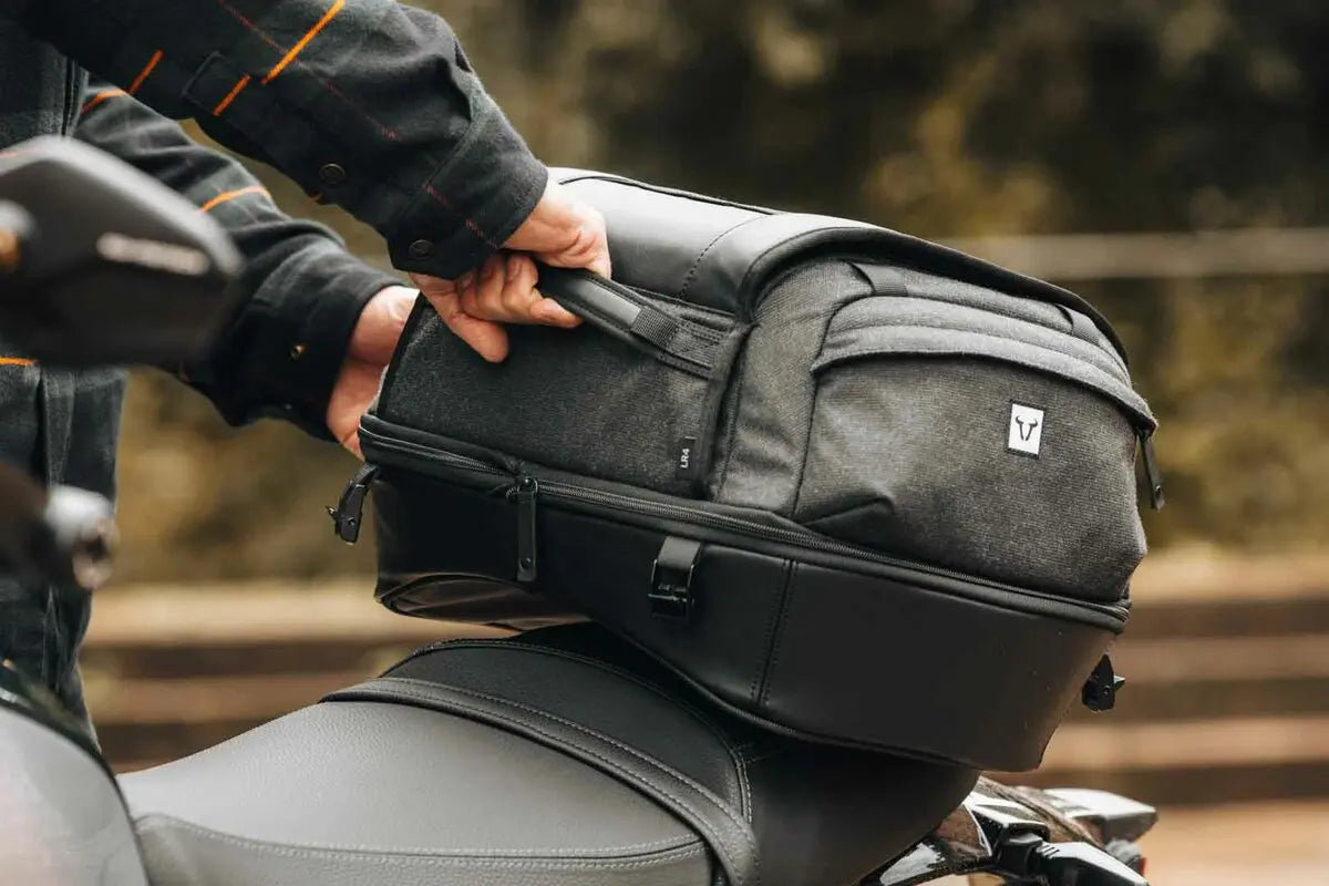 Sw Motech Legend Gear LR4 Tail Bag (18 - 25 Liters) Cruiser-, sport- & adventureväskor - PE35160439 bild 3 PMIMAGE:07DADF4A6B4E8FFACEA7