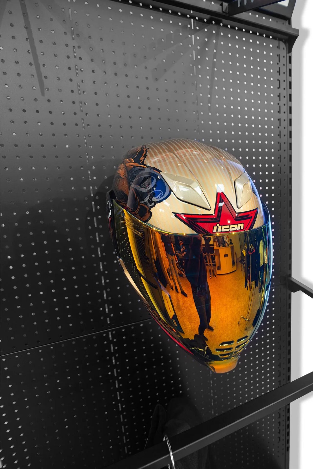 PARTS EUROPE PROMOTION PROMOTION PROMOTION Motorcykelhjälmfäste för display - PE99030670 bild 2 PMIMAGE:34E742A91B87FB5659B9