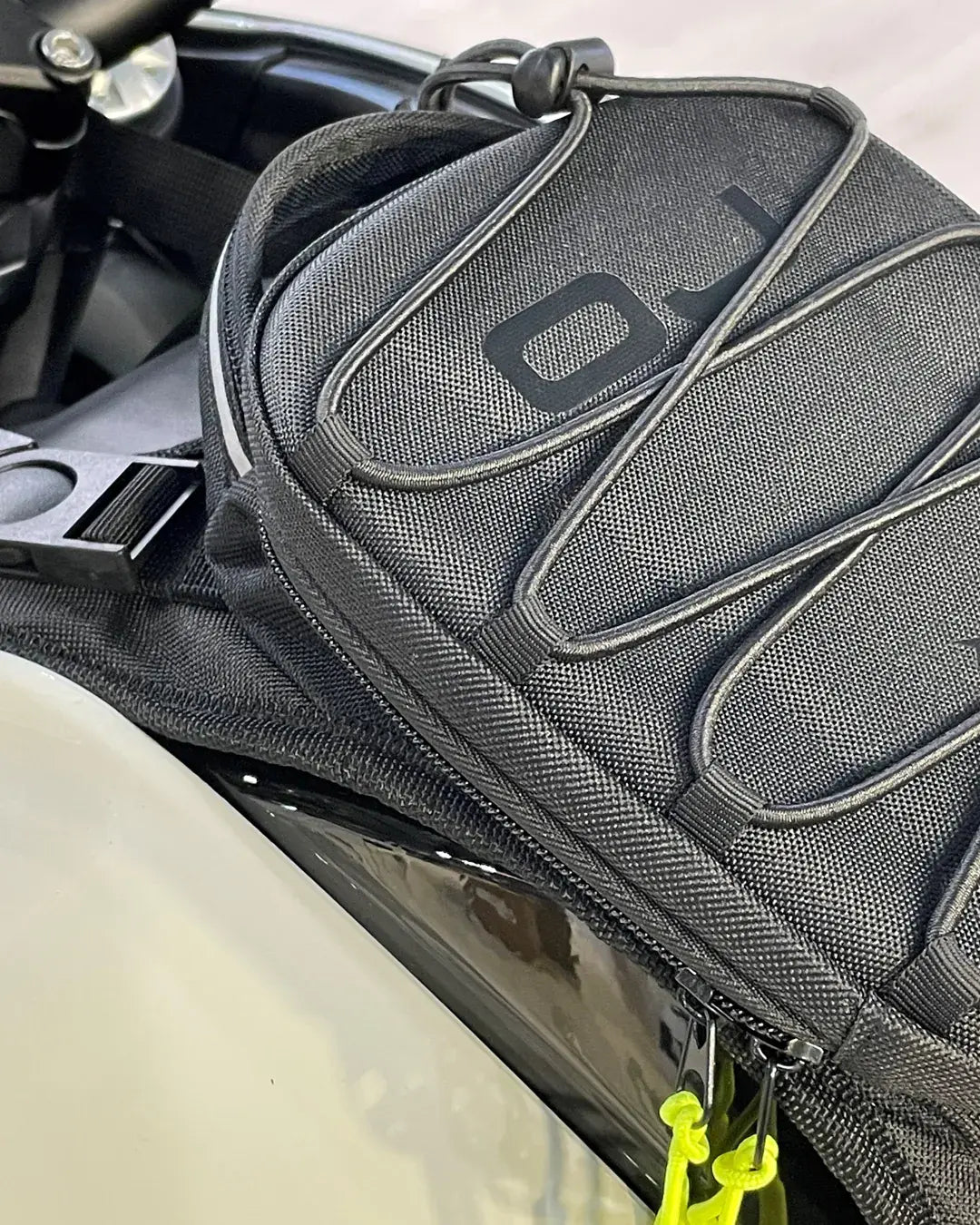 OJ ATMOSFERE METROPOLITANE Keen Tank Bag 1,5L - PE35020746 bild 2 PMIMAGE:2DFBD0FF4810B4C4A76F