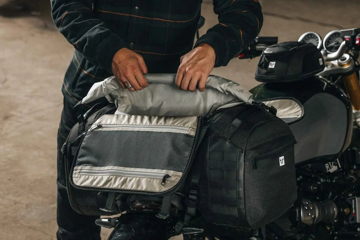 Sw Motech Legend Gear LR4 Tail Bag (18 - 25 Liters) Cruiser-, sport- & adventureväskor - PE35160440 bild 3 PMIMAGE:4A8A0B4B1D746B6C18D9
