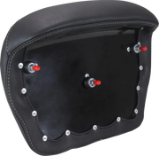 Mustang Chopped Tour-Pak® Sissy Bar Pad Ryggstöd för sadlar - PE08220642 bild 2 PMIMAGE:A83AA808A7DB8CC85688