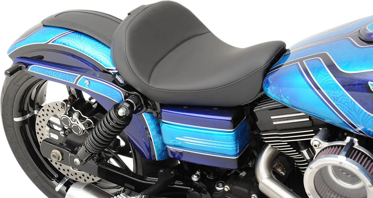 DRAG SPECIALTIES SEATS Solo-sadel med EZ Glide II™ ryggstöd - PE08030555 bild 6 PMIMAGE:361C01B387F341077017