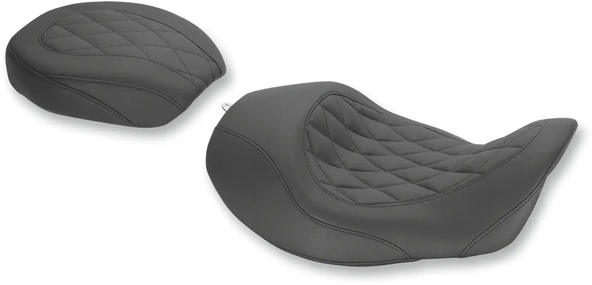 Mustang Wide Tripper™ Seat Sadlar Harley Dyna Glide - PE08030401 bild 2 PMIMAGE:04F61BDF0CD8F25F1F87