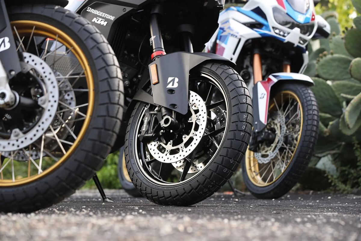 Bridgestone Battlax Adventure Trail AT41 Dual sport däck fram - PE03160522 bild 3 PMIMAGE:408EF19FE8E50490E1F2