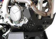 Moose Offroad Hard Parts Xtreme Skid Plate Motorskydd - PE05062608 bild 3 PMIMAGE:FDFCA467DDBFCDD84D61