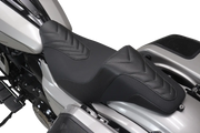 Mustang Kodlin Signature Series Squareback™ Seat Sadlar Harley Touring - PE08011902 bild 3 PMIMAGE:8F901E3E428B735DB145
