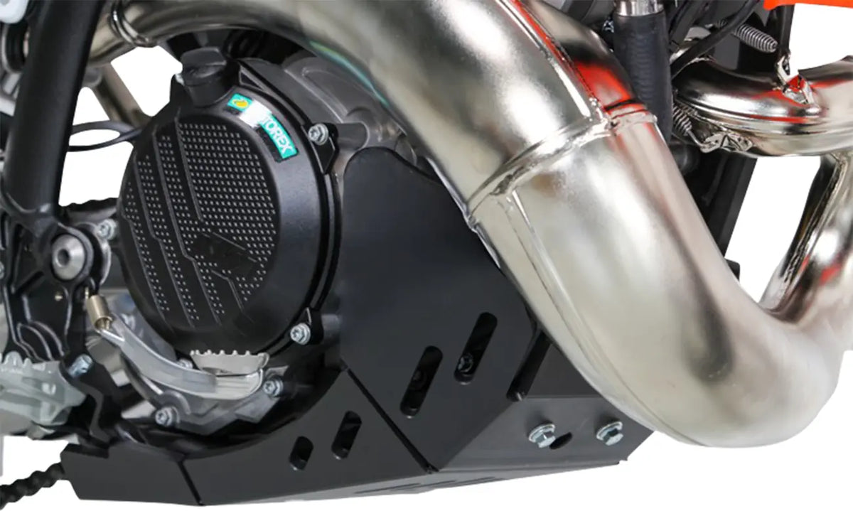 Moose Offroad Hard Parts Xtreme Skid Plate Motorskydd - PE05062600 bild 4 PMIMAGE:640401CB28FFC3CA0F63
