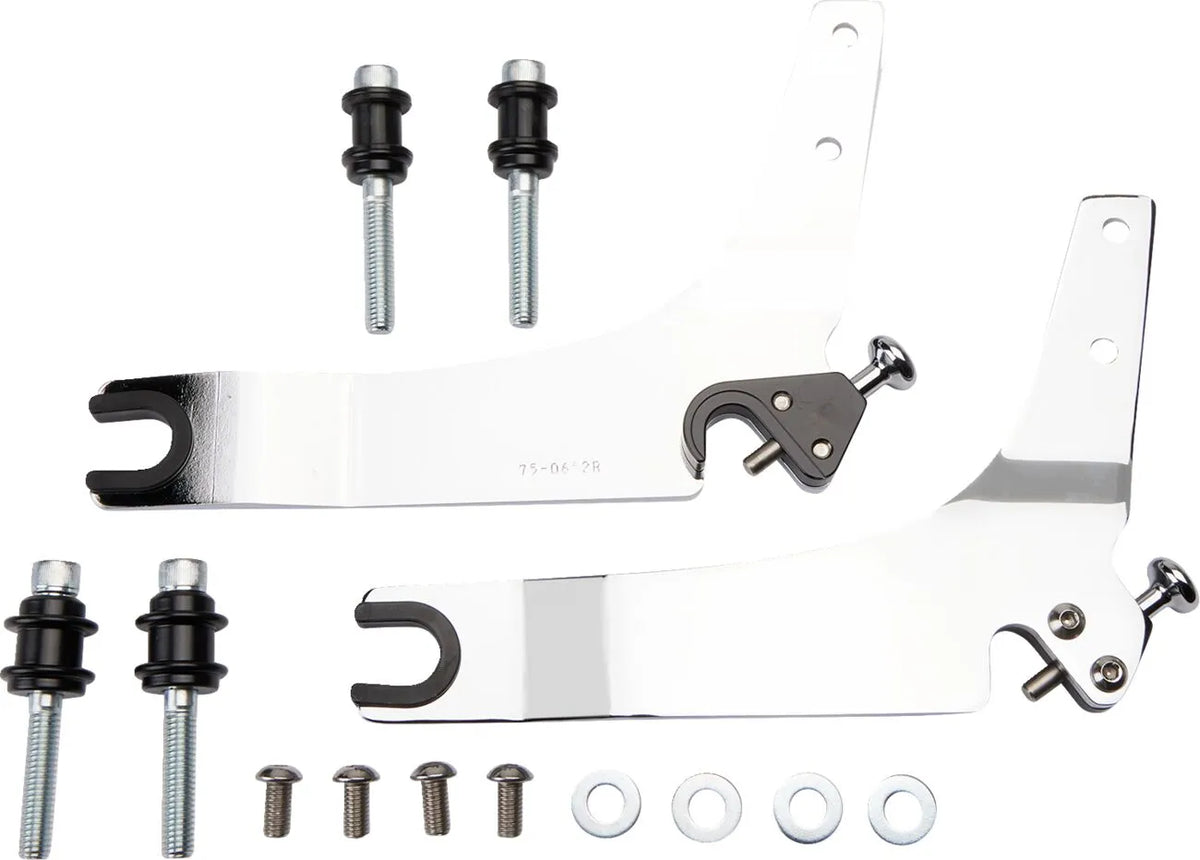 Cobra Detachable Backrest Kit Sissybars - PE15010603 bild 2 PMIMAGE:2B701C50D16842DD025A