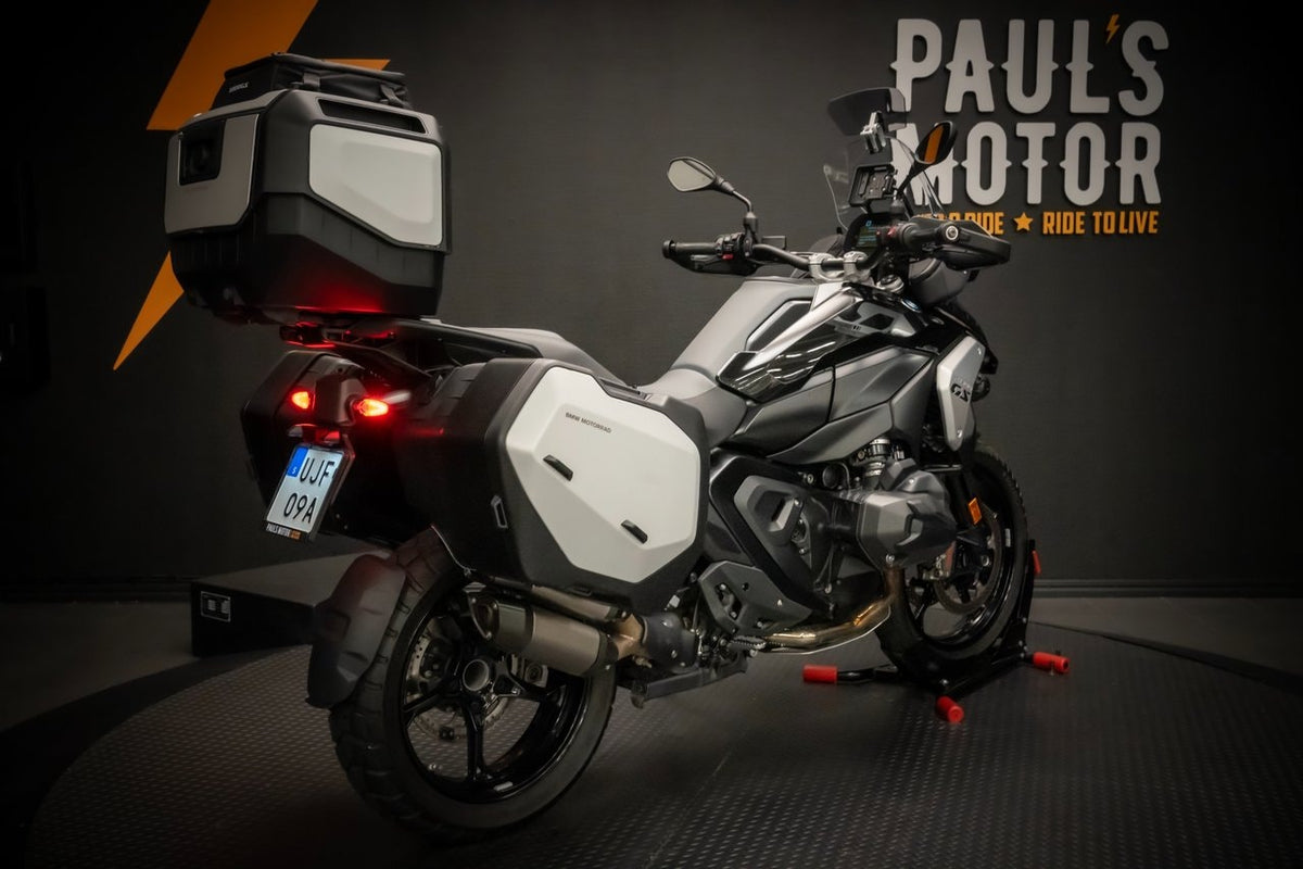 BMW R 1300 GS Triple Black "Akrapovic" UJF09A – bild 4
