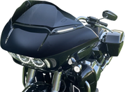 CUSTOM DYNAMICS Genesis® 4 LED Road Glide® Vindruta List - PE20402816 bild 5 PMIMAGE:32CAADA525577FAE605D