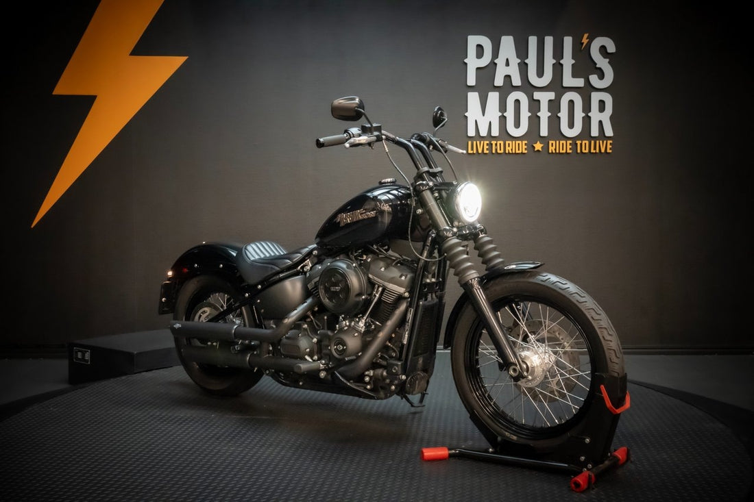 Harley-Davidson Street Bob (FXBB) "Vance Hines" ZAB12Z – bild 1