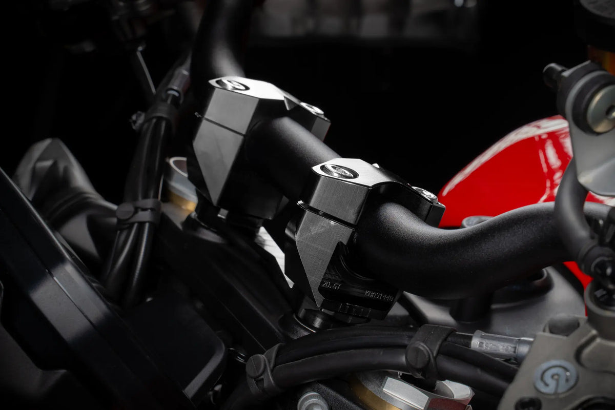 GILLES TOOLING Justerbara Styrrisers för Ducati Monster/Streetfighter V2 - PE06021661 bild 4 PMIMAGE:7F8D3BDEA2DF35A64DAA