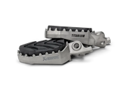 AKRAPOVIC Titanium fotpinnar för Honda Africa Twin - PE16202792 bild 2 PMIMAGE:4A11DE63C347B294A4AC