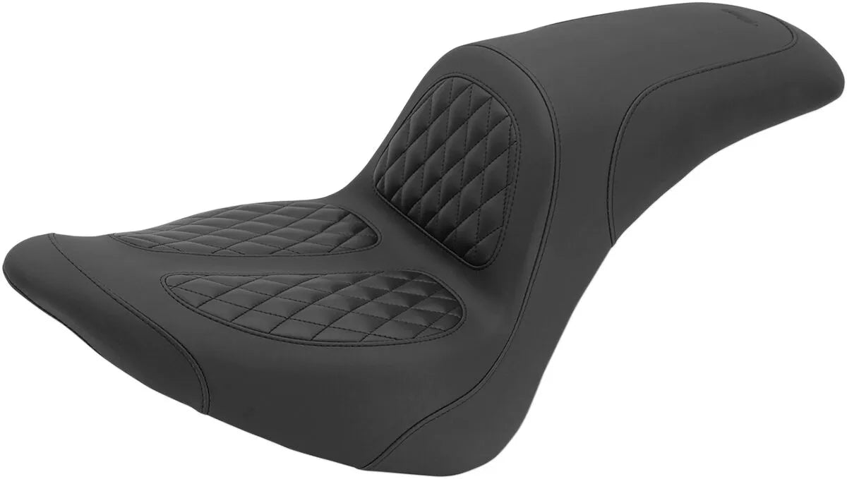 Mustang Dave Perewitz Signature Series Fastback 2-Up Seat Sadlar Harley Touring - PE08010844 bild 1 PMIMAGE:822F67C90A47183506B9