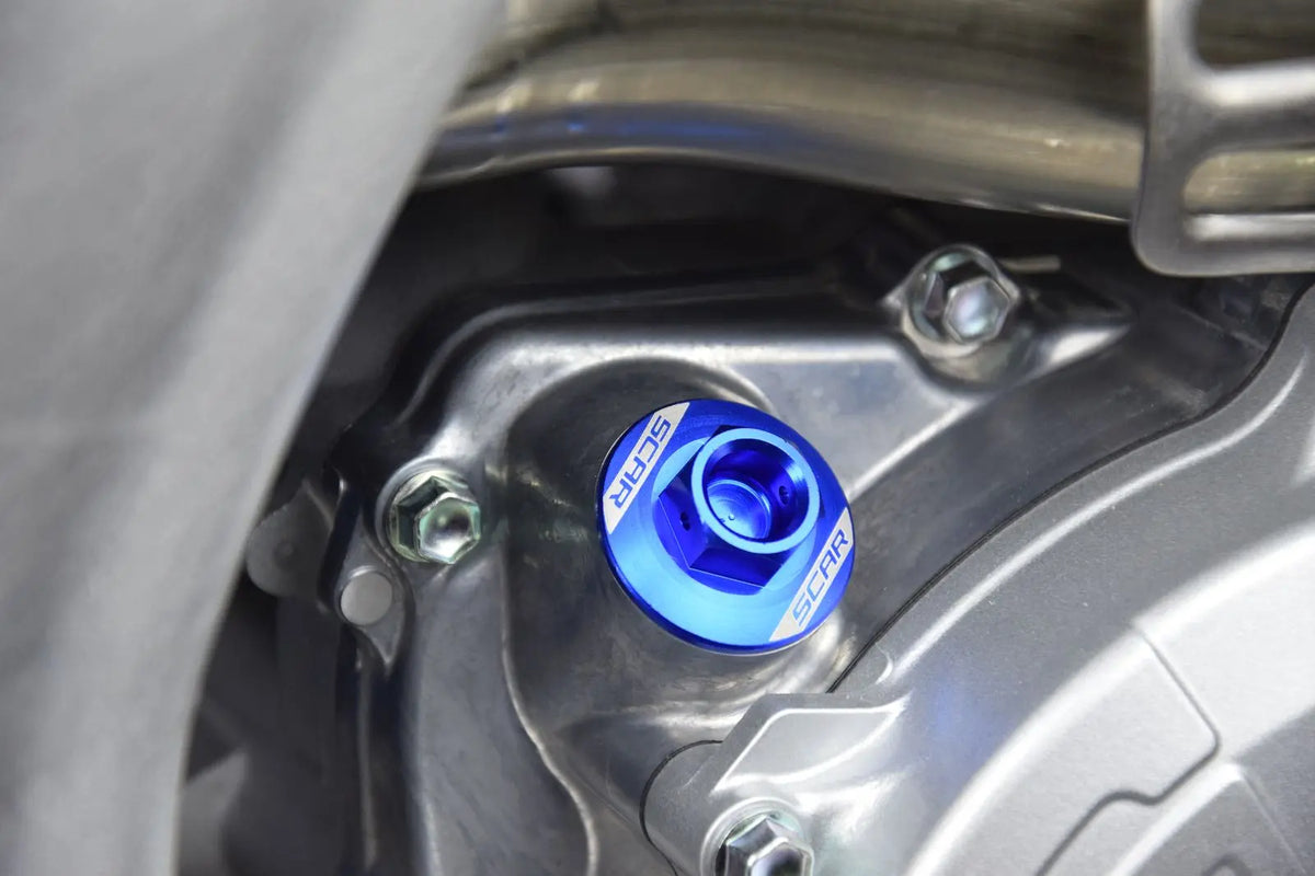 Scar Racing Oil Filler Cap Motorkåpor - PE09401598 bild 2 PMIMAGE:6AB4D106307D3A3D074F