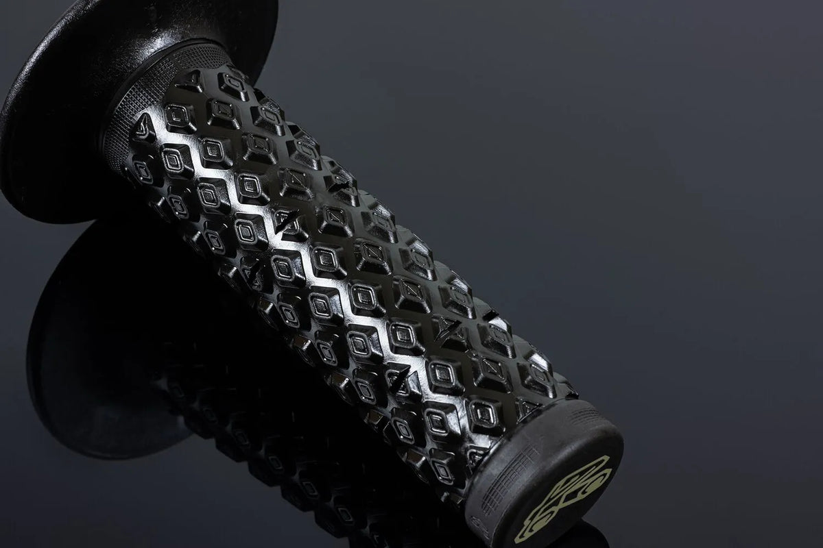 Renthal MX R-Works Aramid Comfort Dual Grips Handtag - PE06303191 bild 5 PMIMAGE:427B4D795687ED6F626D