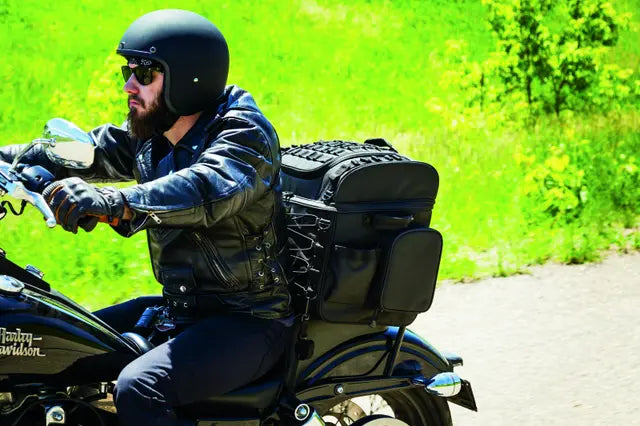 KURYAKYN Momentum Vagabond Sissy Bar Väska Svart 45,9L - PE35050217 bild 6 PMIMAGE:2977AF88DA891B043D46