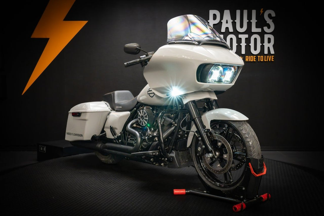 Harley-Davidson Road Glide (FLTRX) 124 cui – bild 1