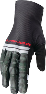 Intense Assist Decoy Handskar - PE33600219 bild 1 PMIMAGE:A45C3D7799B23D6EBA2C