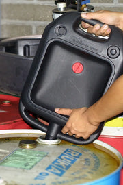 BIKESERVICE 4L Bärbar Oljeuppsamlingspanna - PE07120666 bild 6 PMIMAGE:C3AA7F76AB6F43D31B95