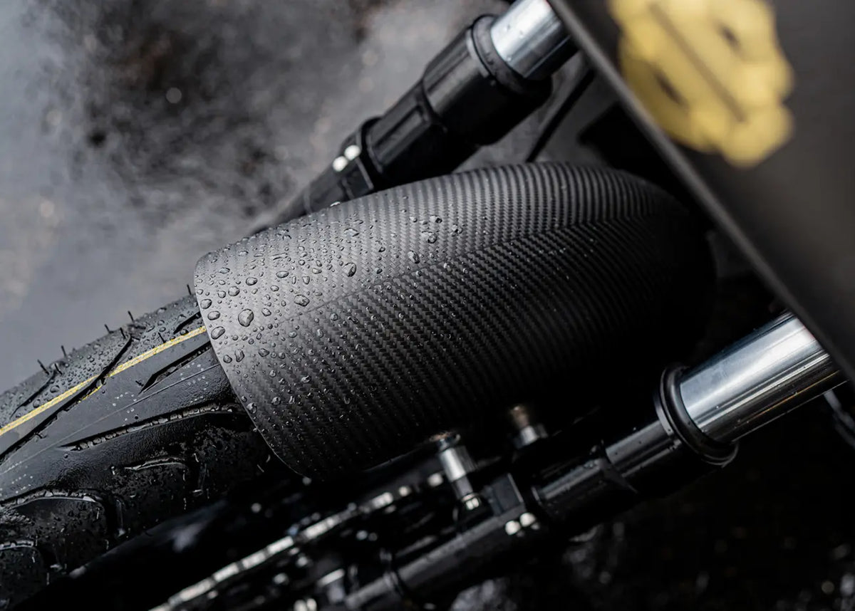 Slyfox Carbon Front Mid Length Fender Harley - PE14011080 bild 3 PMIMAGE:62632D5EAD2D70BBEDA2