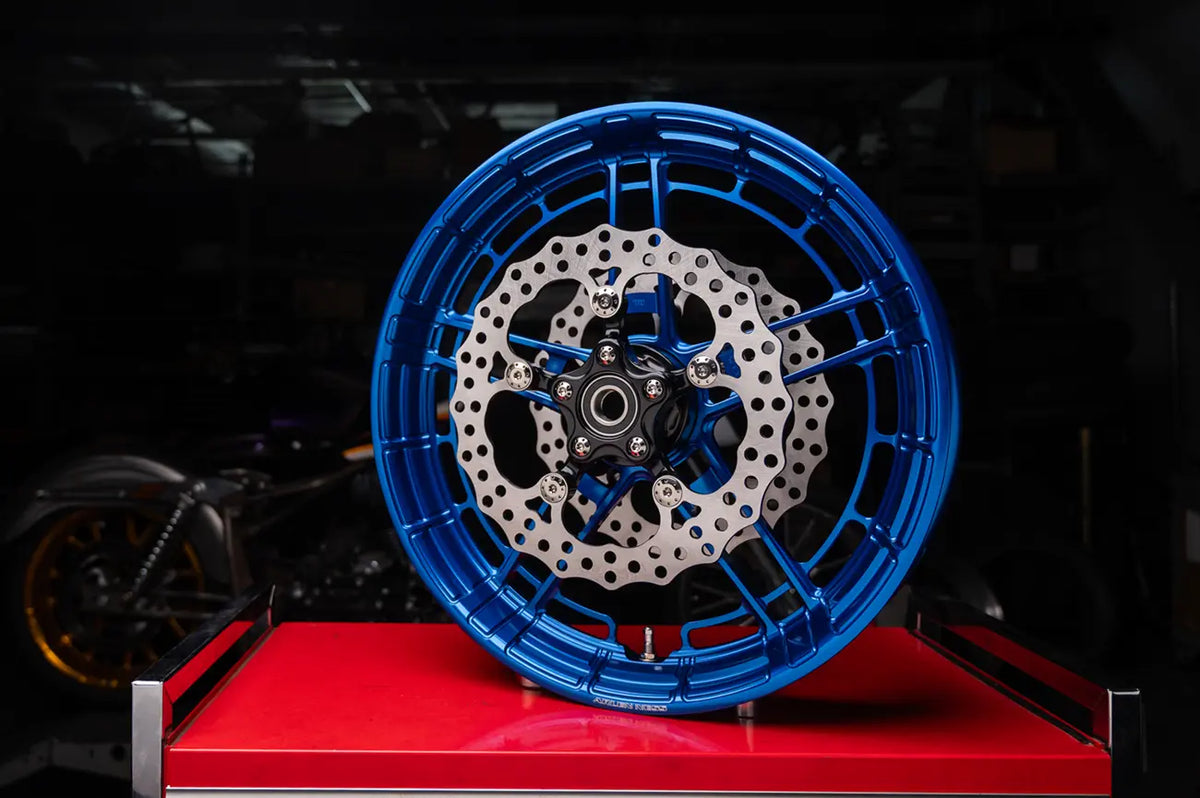 Arlen Ness Flatline Rim Bakhjul gjuten/svarvad - PE02022286 bild 2 PMIMAGE:40291F838A127FEB41F3