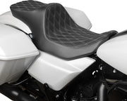 Drag Specialties Seats Extended Reach Predator III Seat Sadlar Harley Touring - PE08011932 bild 4 PMIMAGE:3DE9E93AD3071160BB28
