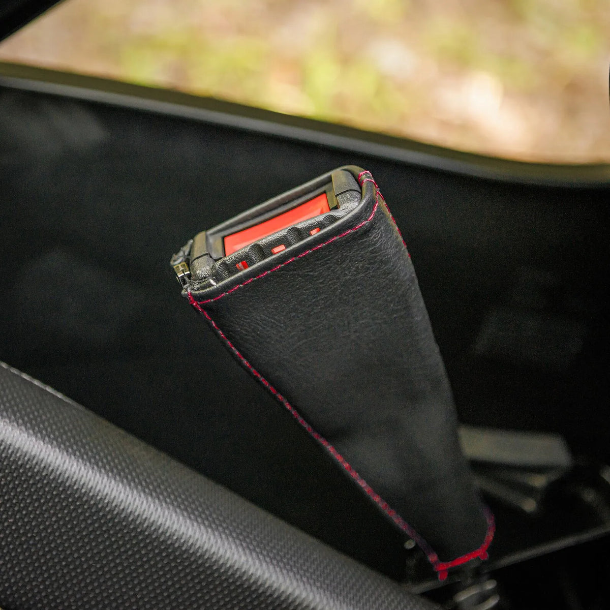 SHOW CHROME Kaliber Seat Belt Covers Röd - PE05212031 bild 6 PMIMAGE:45B82A4C7FF3F03F0DE7