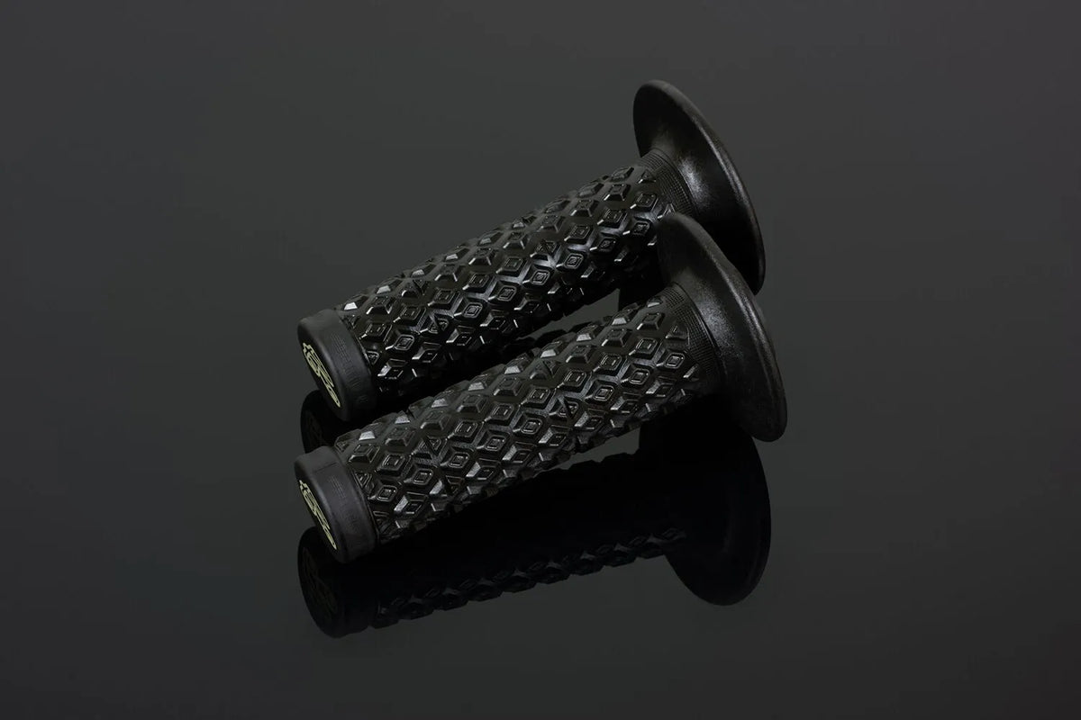 Renthal MX R-Works Aramid Comfort Dual Grips Handtag - PE06303191 bild 6 PMIMAGE:D07B2B343B665524D98D