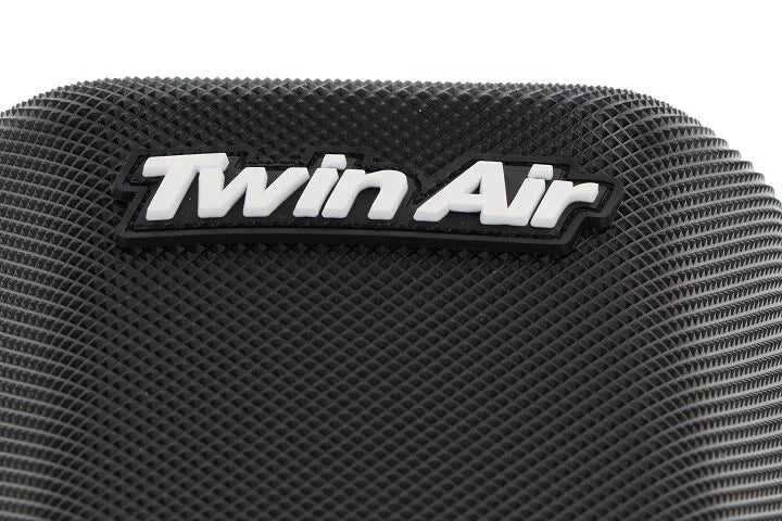 Twin Air Seat Cover Sadelöverdrag - PE08213576 bild 5 PMIMAGE:ECA9174E8149577CC2DB