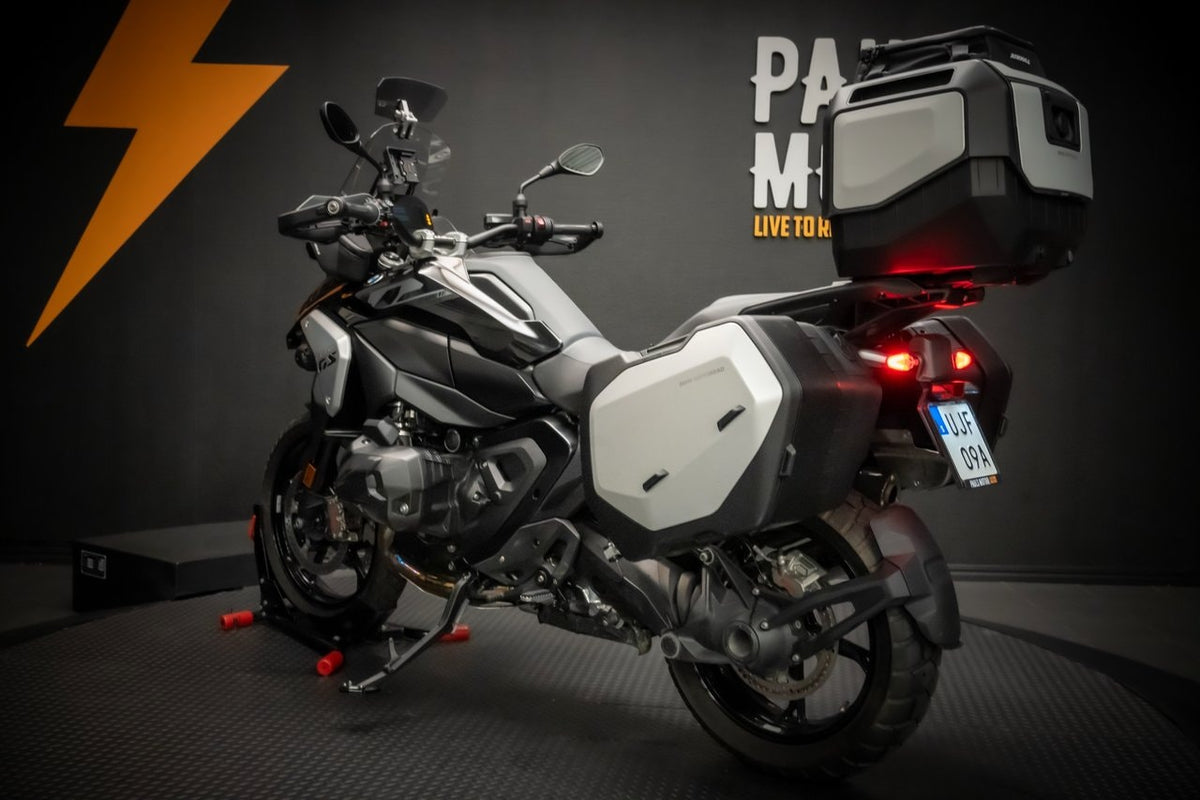 BMW R 1300 GS Triple Black "Akrapovic" UJF09A – bild 6