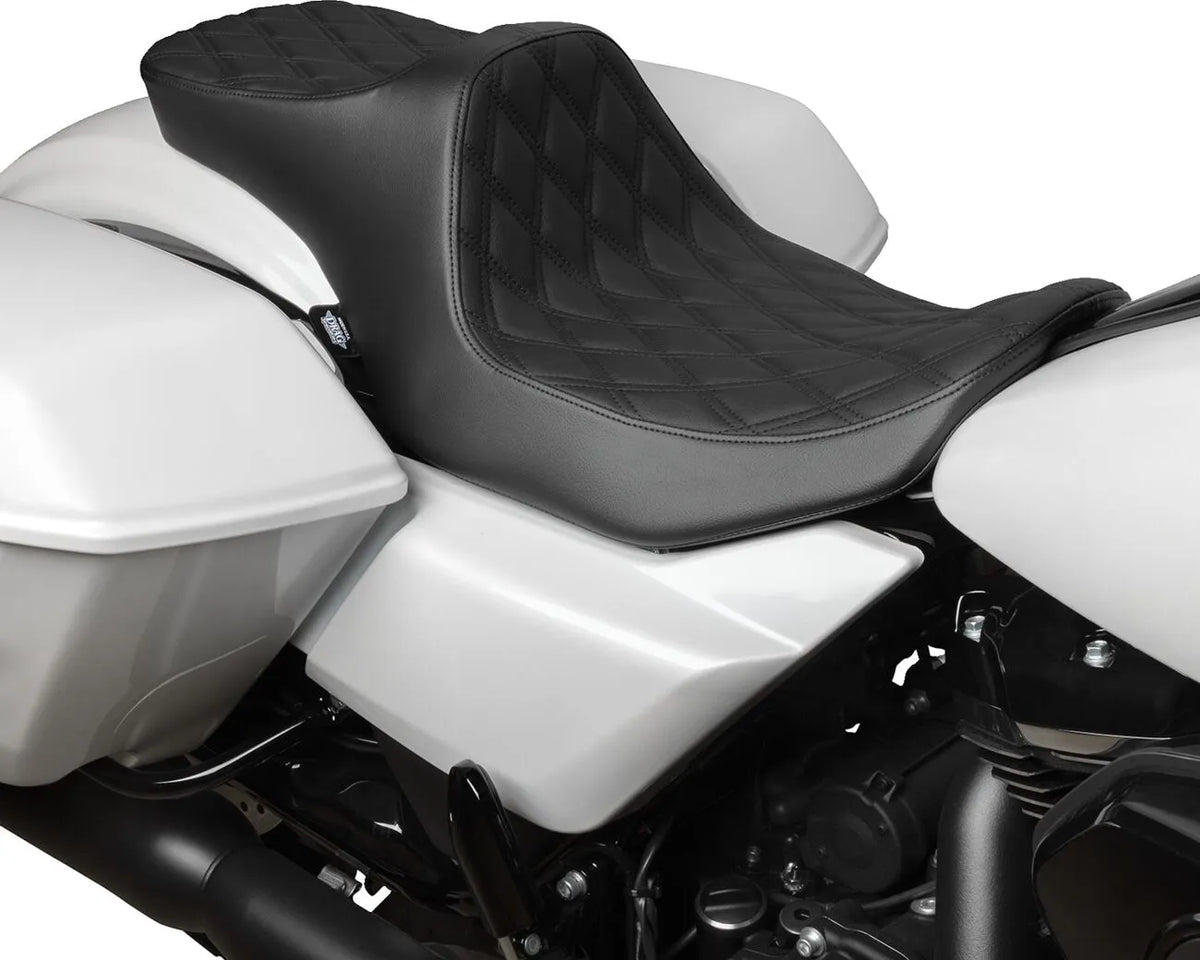 Drag Specialties Seats Extended Reach Predator III Seat Sadlar Harley Touring - PE08011931 bild 4 PMIMAGE:D8B7278988FABC569BBC